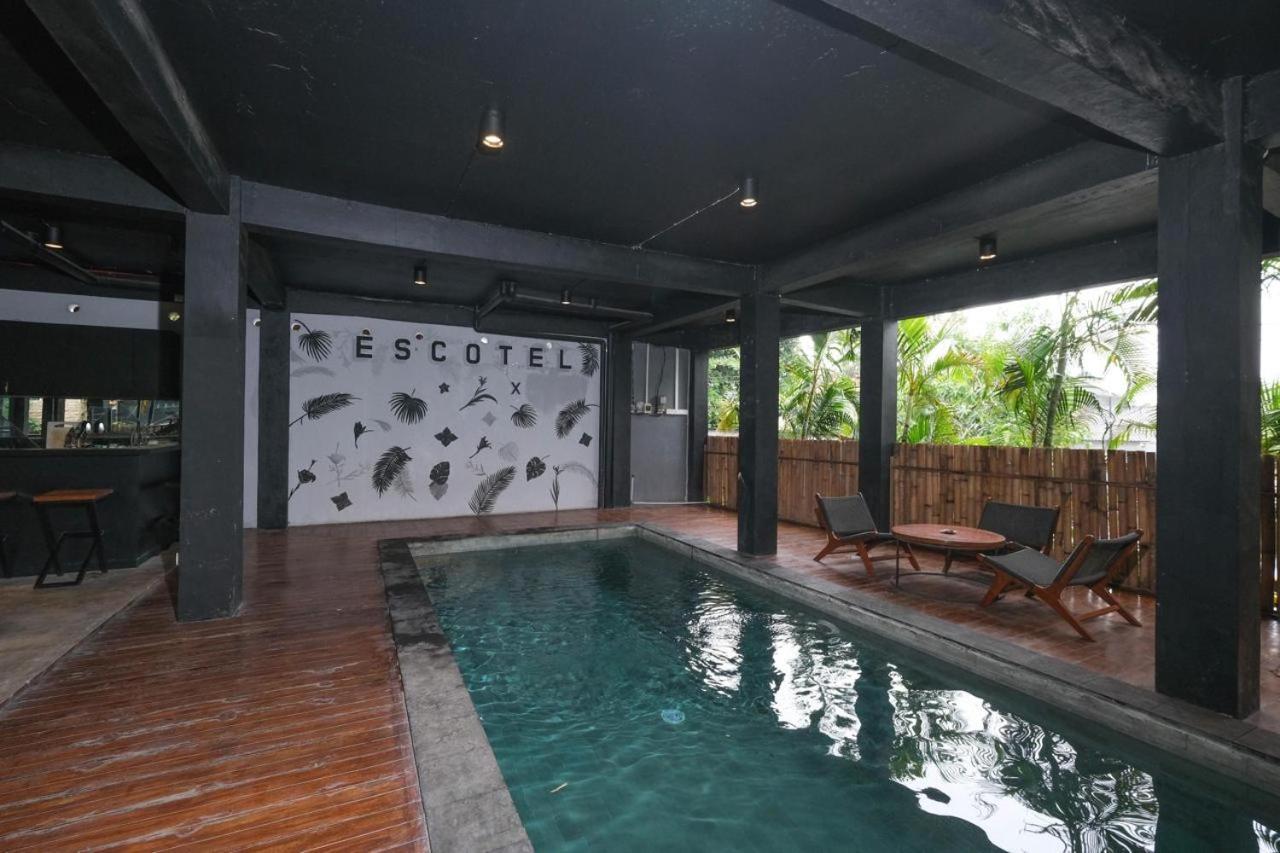 Escotel Krisnantara ชังกู ภายนอก รูปภาพ